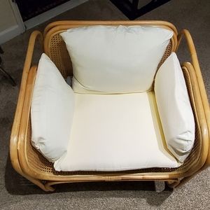 Wicker Indoor/Outdoor Oversized Chair